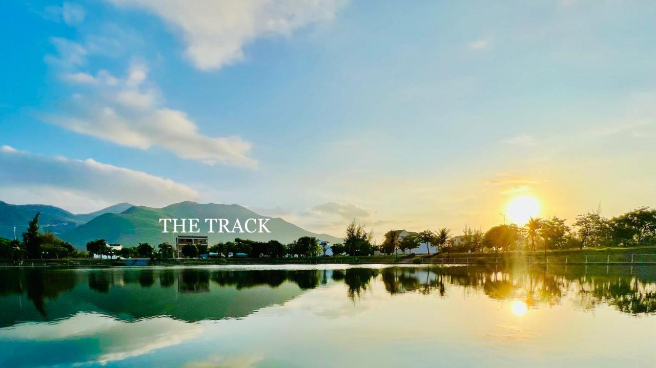 The Track Homestay - Near Bai Dai Beach Cam Lam Bagian luar foto