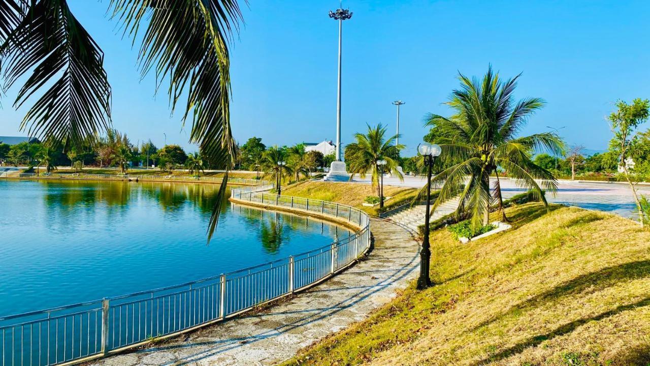 The Track Homestay - Near Bai Dai Beach Cam Lam Bagian luar foto
