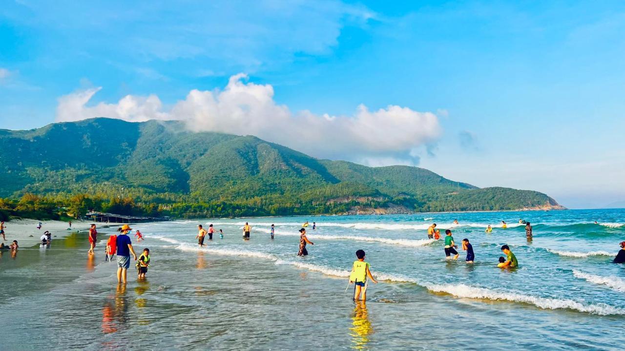 The Track Homestay - Near Bai Dai Beach Cam Lam Bagian luar foto