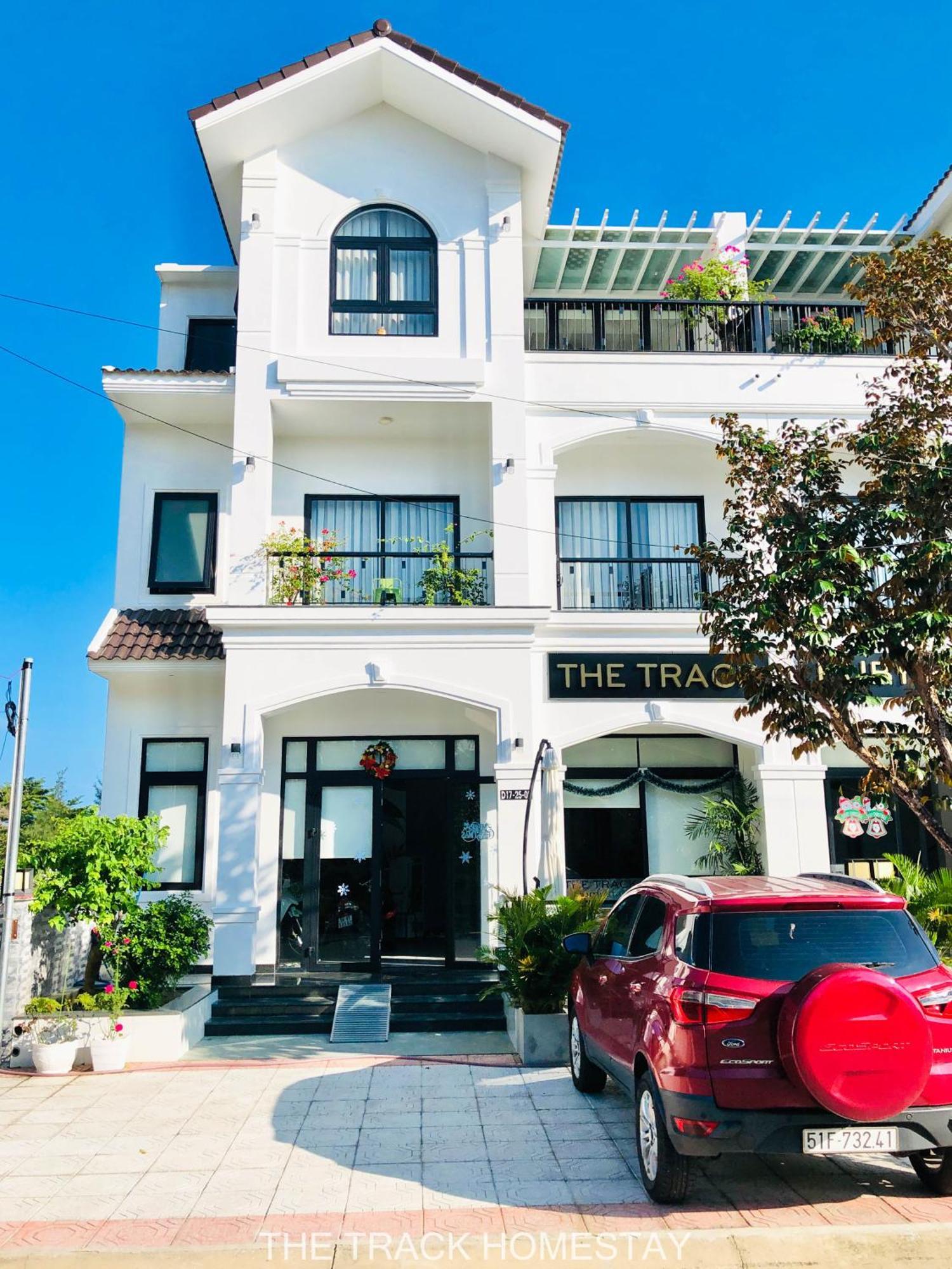 The Track Homestay - Near Bai Dai Beach Cam Lam Bagian luar foto