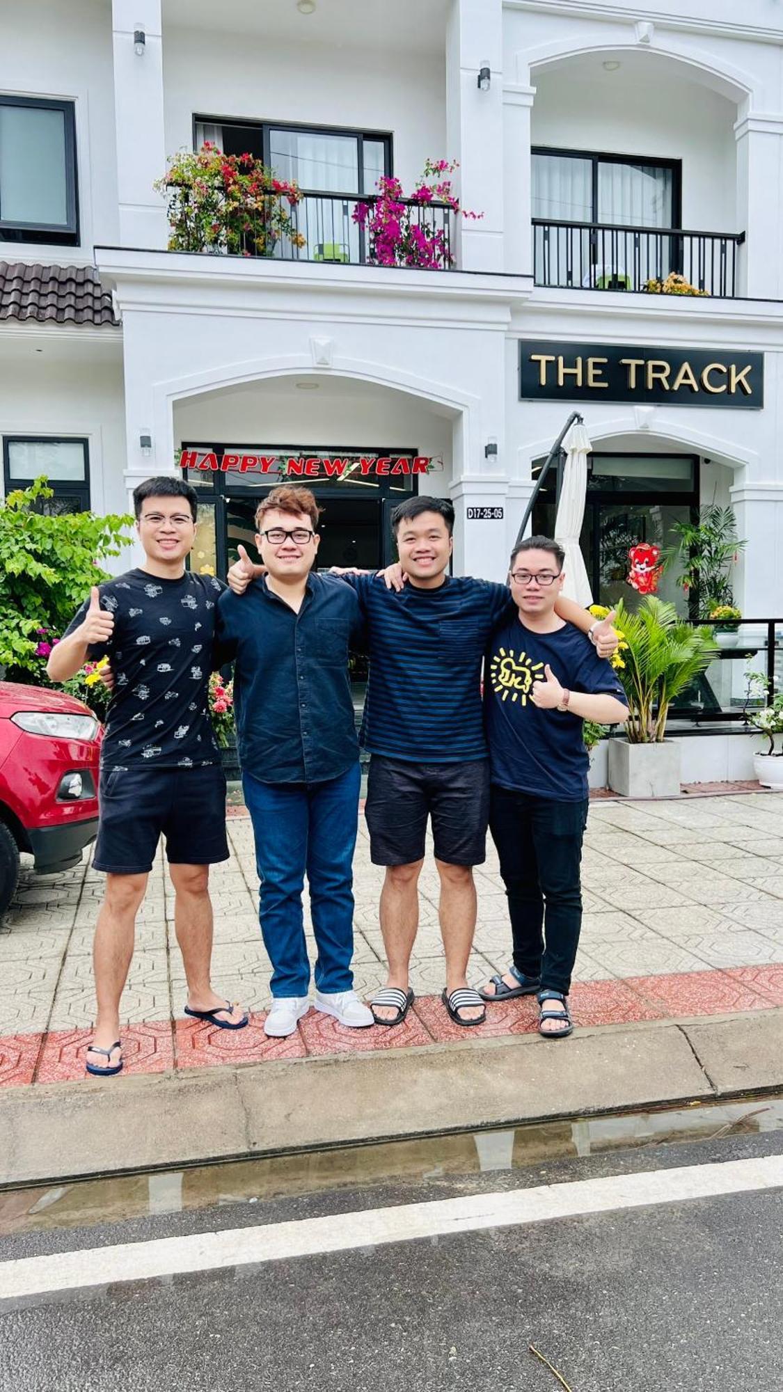 The Track Homestay - Near Bai Dai Beach Cam Lam Bagian luar foto
