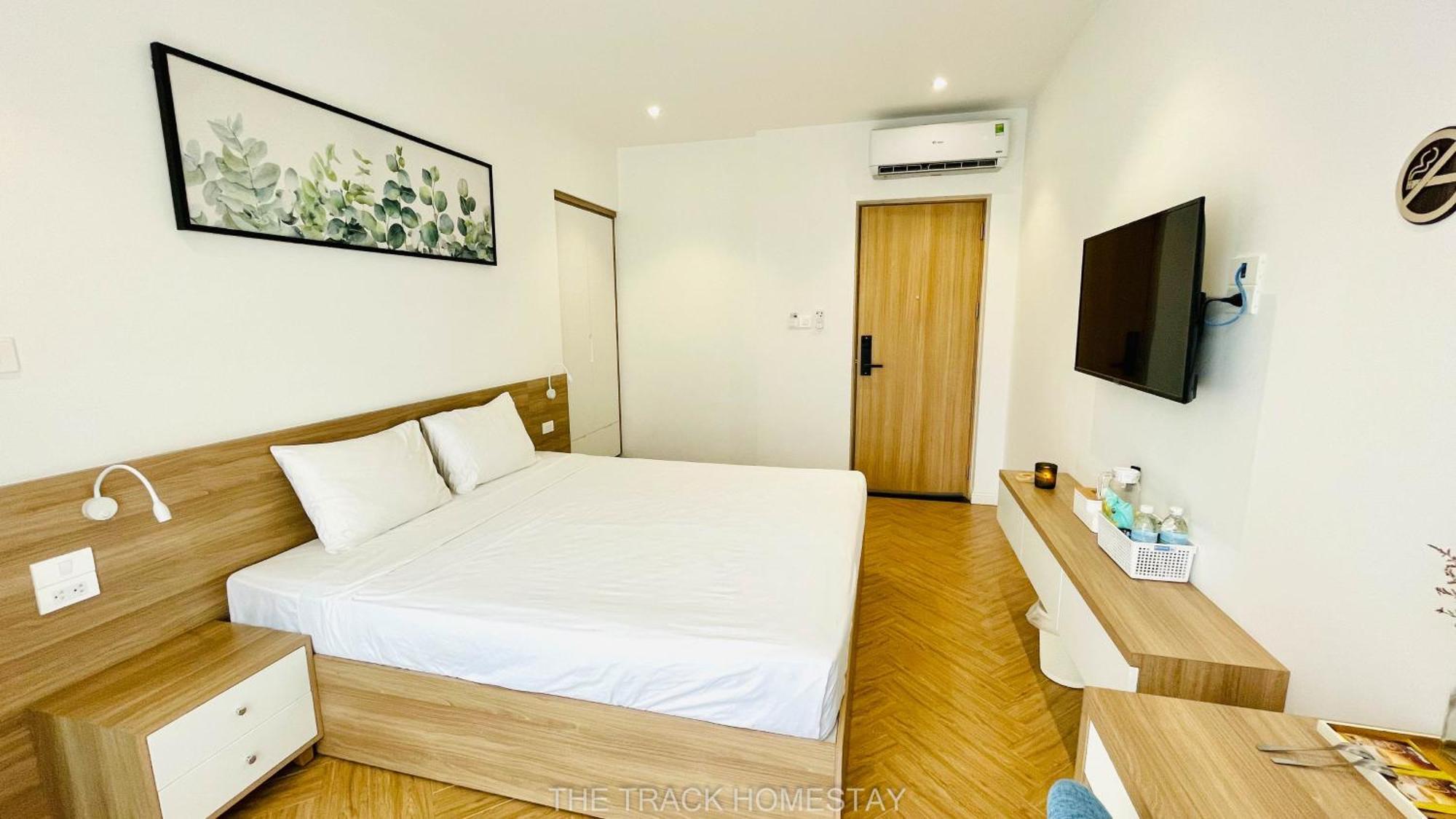 The Track Homestay - Near Bai Dai Beach Cam Lam Bagian luar foto