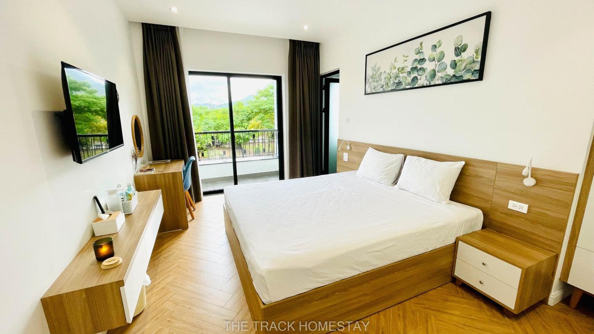 The Track Homestay - Near Bai Dai Beach Cam Lam Bagian luar foto